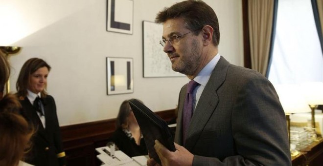 El ministro de Justicia, Rafael Catalá, formaliza su acta de diputado hoy en el Congreso. EFE/Ángel Díaz