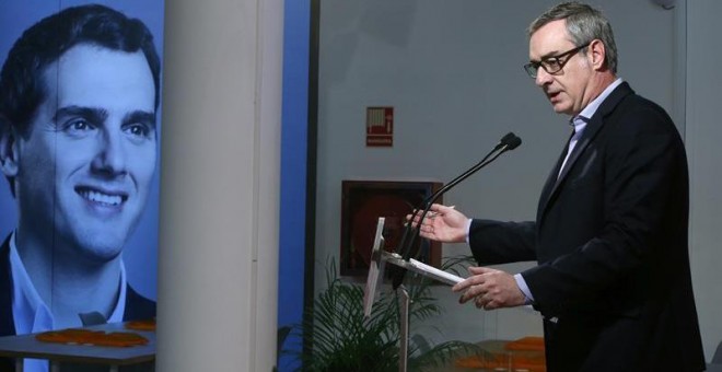 El vicesecretario general de Ciudadanos, José Manuel Villegas, durante la rueda de prensa que ha ofrecido hoy en Madrid para valorar la actualidad política. EFE/Zipi