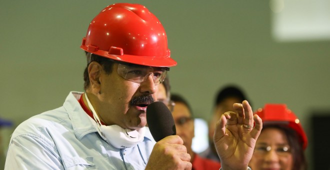 Maduro dice que activará medidas económicas tras recibir respaldo del Supremo.- EFE