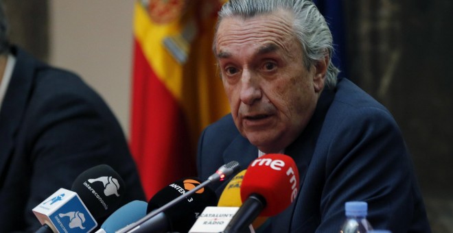 El presidente de la Comisión Nacional de Mercados y Competencia (CNMC), José María Marín Quemada, durante la presentación del Balance de Competencia 2015 y los objetivos para 2016. EFE/Ballesteros