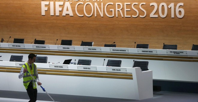 La FIFA aprueba un paquete de reformas para aumentar la transparencia y su control interno.- REUTERS