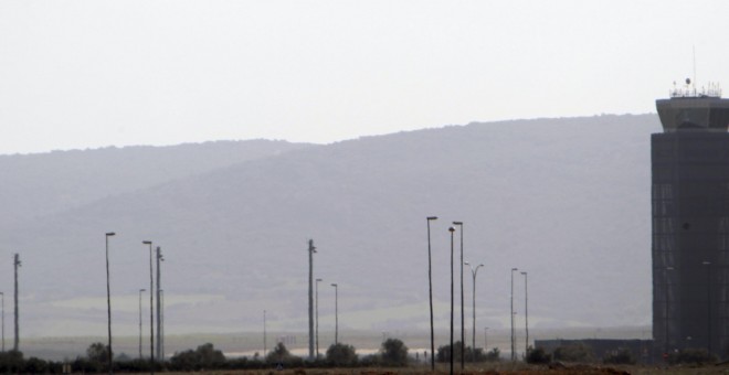 Vista del aeropuerto de Ciudad Real, para el que el juzgado de Primera instancia e instrucción nº 4 y de lo Mercantil de Ciudad Real ha aceptado dos nuevas ofertas. EFE/Mariano Cieza Moreno