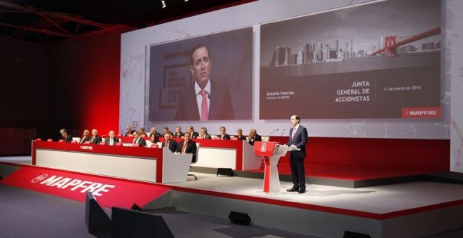 El presidente de Mapfre, Antonio Huertas, durante su intervencion en la junta general de accionistas de la aseguradora. E.P.