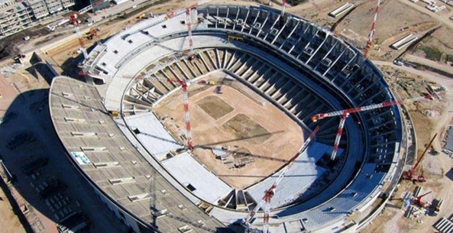 Fotografía facilitada por el Atlético de Madrid de la evolución de las obras de su nuevo estadio de La Peineta, cuya finalización está prevista para junio de 2017. / EFE