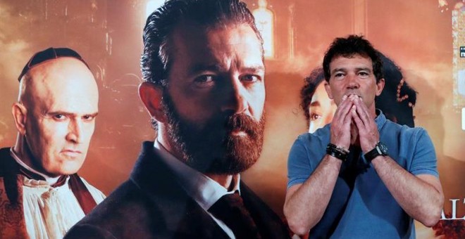 El actor Antonio Banderas durante la presentación de 'Altamira' una película que recrea el hallazgo que cambió para siempre la concepción del hombre prehistórico, las cuevas de Altamira, una casualidad que no lo fue tanto, ya que Marcelino Sanz de Sautuo