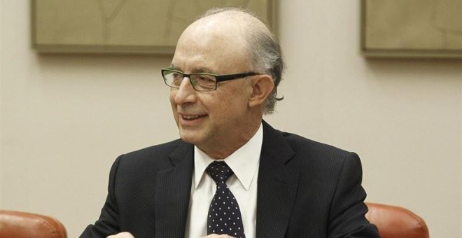 Montoro corrige el cierre de déficit de 2015 y lo deja en el 5%.- EUROPA PRESS