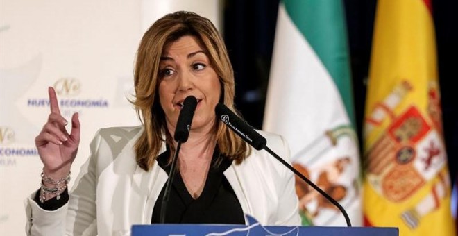 La presidenta de la Junta de Andalucía, Susana Díaz, durante su participación hoy en un desayuno informativo en Madrid organizado por Nueva Economía Fórum. EFE/Emilio Naranjo