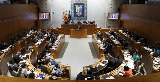 Las Cortes de Aragón han aprobado por unanimidad primar a las empresas fiscalmente transparentes en los contratos de la comunidad.