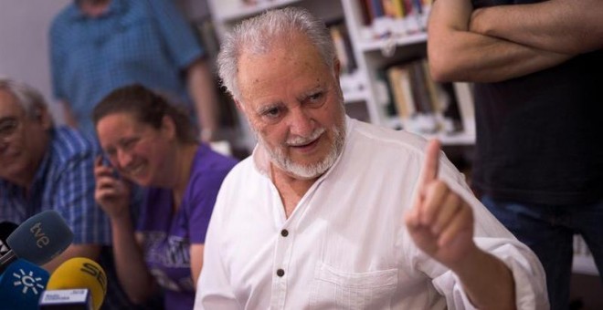 El excoordinador federal de IU y fundador del Frente Cívico 'Somos Mayoría', Julio Anguita.- EFE/Rafa Alcaide