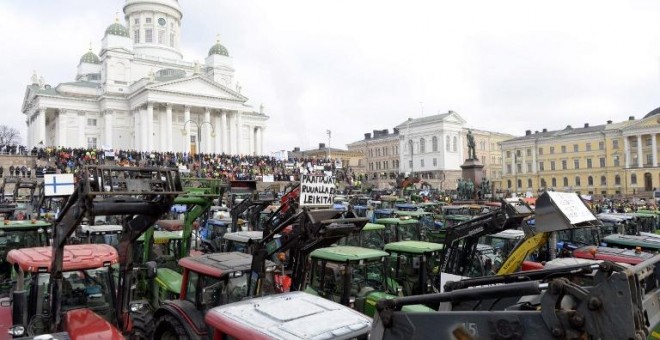 Protesta de agricultores en la Plaza del Senado de Helsinki. - AFP