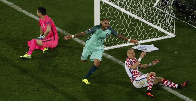 Ricardo Quaresma celebra el gol que ha marcado en el minuto 116 que da el pase a cuartos a Portugal. /REUTERS