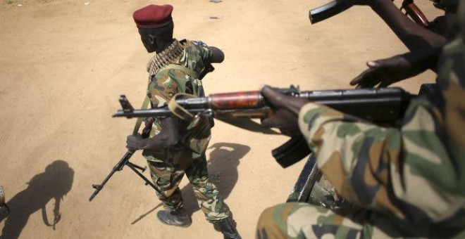 Foto de archivo de un soldado del Ejército de Sudán del Sur. / REUTERS