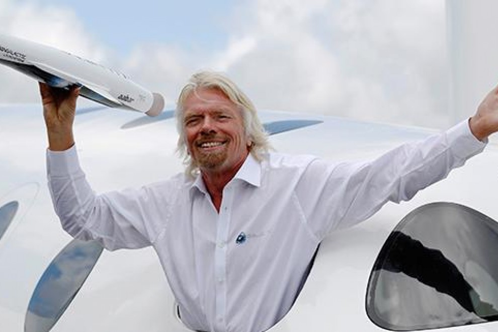El empresario, Richard Branson, dueño de Virgin Galactic. REUTERS/Luke MacGregor)