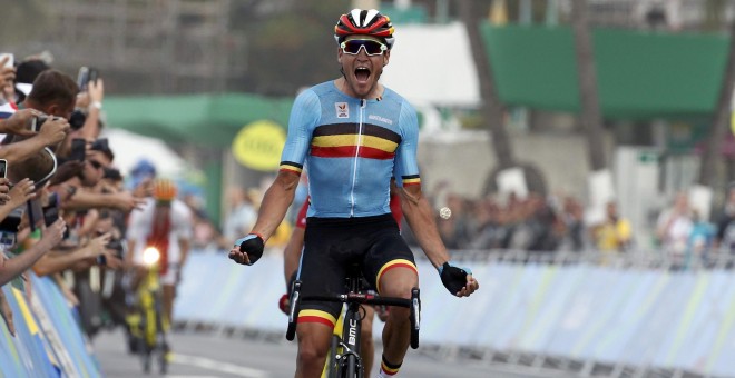 El belga Greg Van Avermaet celebra su victoria en la prueba de ciclismo en ruta. /REUTERS