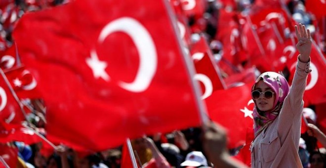 Erdogan saca a la calle a un millón de turcos en su mitin de autoafirmación.- EFE