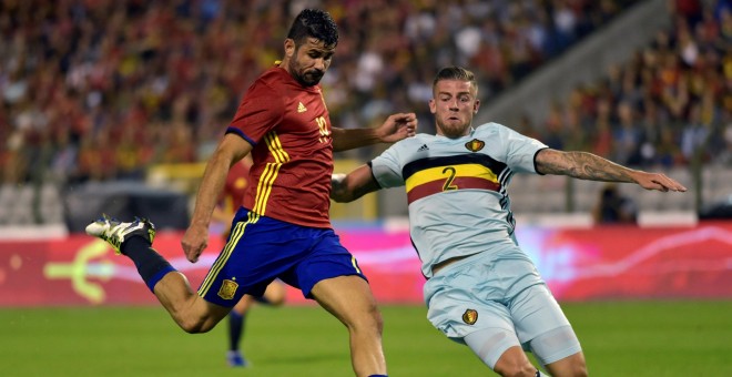 El delantero Diego Costa durante el partido de anoche contra Bélgica. /REUTERS