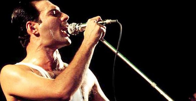 Freddie Mercury en uno de sus conciertos