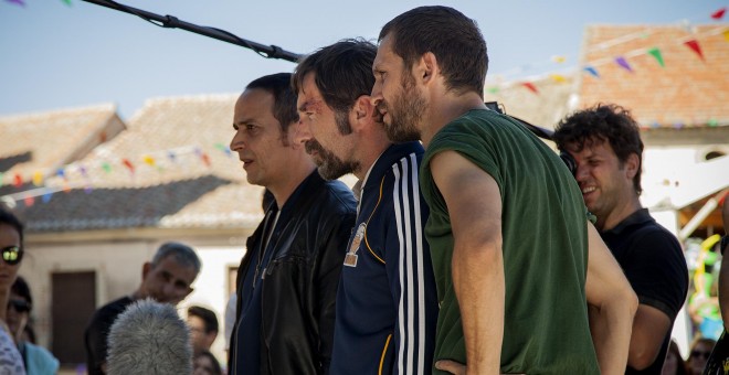 Raúl Arévalo, Antonio de la Torre y Luis Callejo, en el rodaje.