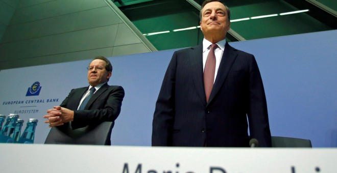 El presidente del BCE, Mario Draghi, antes de la rueda de prensa mensual en la rede de la entidad, en Fráncfort. REUTERS/Ralph Orlowski
