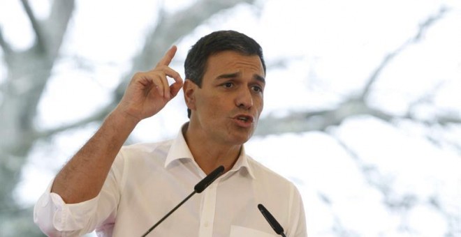 Pedro Sánchez, en el concello coruñés de Cerceda este sábado. EFE/Cabalar