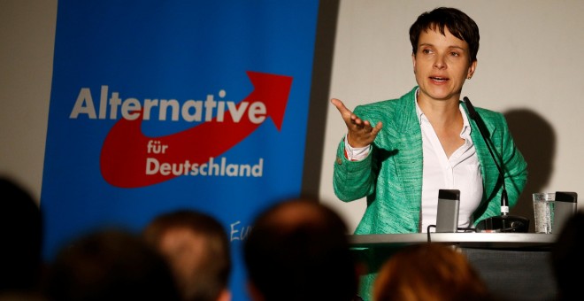La líder de Alternativa para Alemania, Frauke Petry, durante un mitin en Berlín. - REUTERS