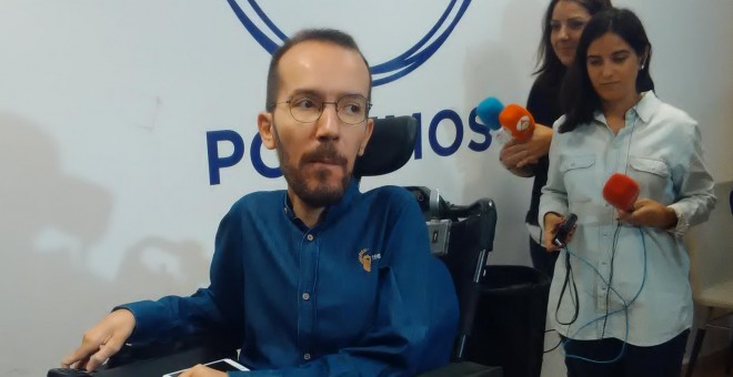 El secretario general de Podemos en Aragón ve al PSOE de esa comunidad “cada vez más cerca del PP”.