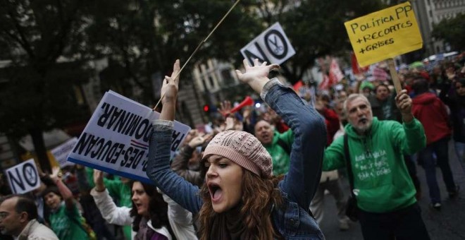 Una manifestación en defensa de la educación pública en Madrid, en 2012.-REUTERS