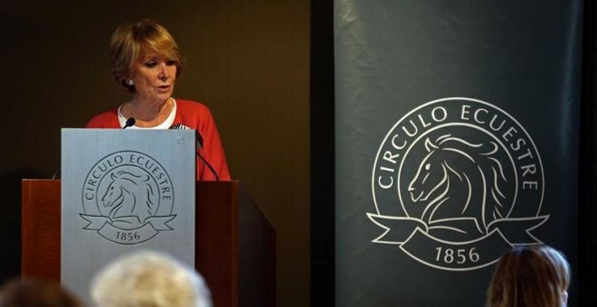 La portavoz del PP en el Ayuntamiento de Madrid, Esperanza Aguirre, durante su intervención hoy en la presentación de su primer libro, 'Yo no me callo'. EFE/Toni Albir