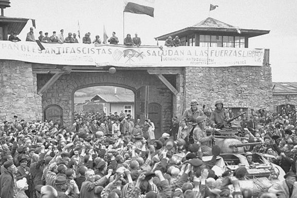 Liberación del campo de concentración de  Mauthausen en 1945.  DONALD R. ORNITZ