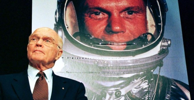 John Glenn, el primer astronauta estadounidense en orbitar alrededor de la Tierra, murió en Ohio a los 95 años. / REUTERS