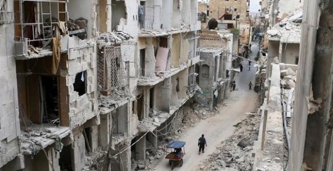 La ciudad de Alepo destrozada por los bombardeos. / REUTERS