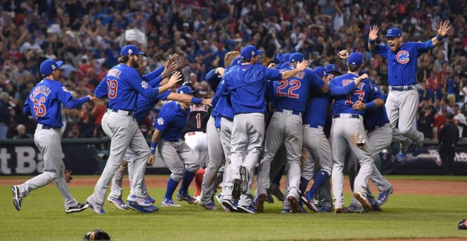 La locura estalla entre los jugadores de los Cubs. /CORDON PRESS