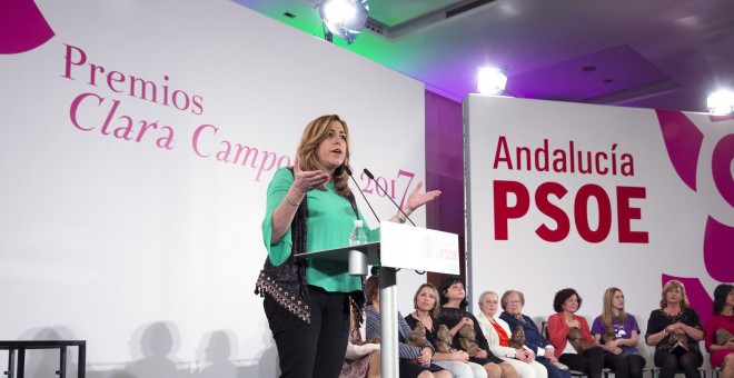 La presidenta de la Junta y secretaria general del PSOE andaluz, Susana Díaz, en Málaga en el acto de entrega de los premios Clara Campoamor. EFE/Jorge Zapata