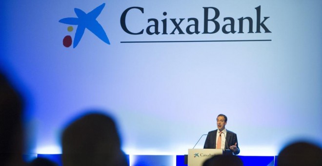 El consejero delegado de CaixaBank, Gonzalo Gortázar, durante la celebración de la junta general ordinaria de accionistas de la entidad. EFE/Marta Pérez