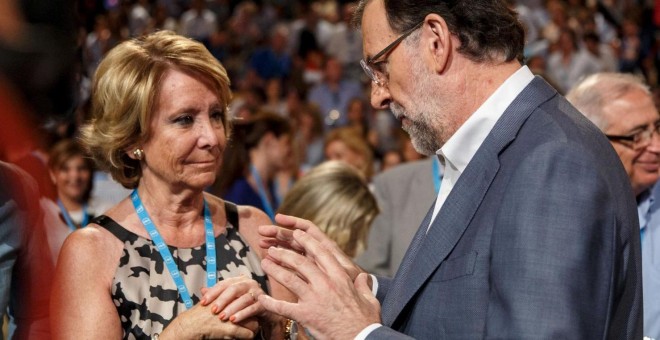 Esperanza Aguirre y Mariano Rajoy, en una imagen de archivo. REUTERS