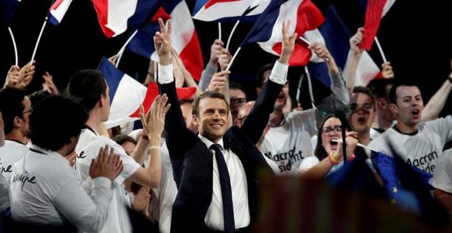 Emmanuel Macron en el cierre de su campaña electoral. | EFE