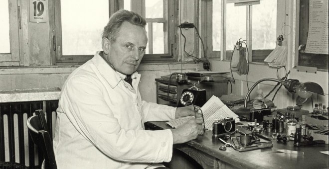 Oskar Barnack en plena faena,1934.- Leica Camera AG