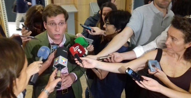 José Luis Martínez-Almeida, portavoz municipal del PP en Madrid, atiende a los medios de comunicación. | EP