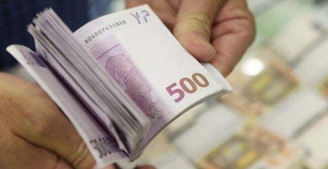 El 82,3% del dinero que oficialmente circula entre particulares en España lo hace en billetes de 500 euros.