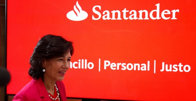 La presidenta de Banco Santander, Ana P. Botin, a su llegada a la rueda de prensa en la que ha anunciado la compra por un euro del Banco Popular. REUTERS/Juan Medina