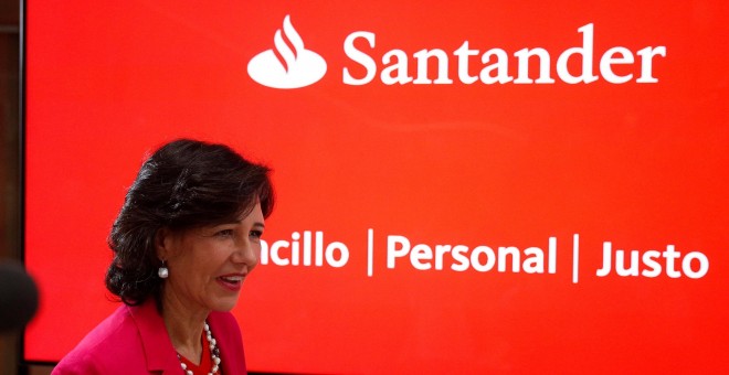 La presidenta de Banco Santander, Ana P. Botin, a su llegada a la rueda de prensa en la que ha anunciado la compra por un euro del Banco Popular. REUTERS/Juan Medina