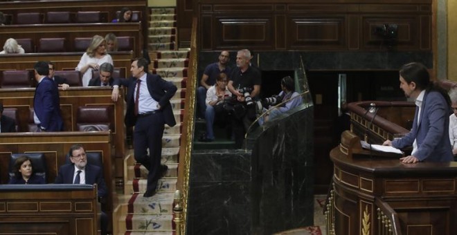 El líder de Podemos, Pablo Iglesias, durante su intervención hoy en el Congreso de los Diputados. - EFE