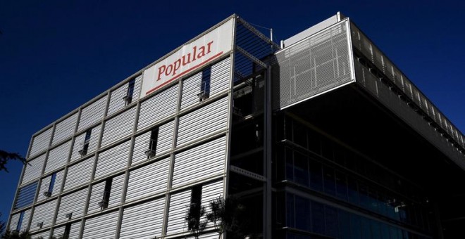 Vista de la fachada de la nueva sede del Banco Popular que se está terminando de construir en el madrileño barrio de San Blas. EFE/Emilio Naranjo