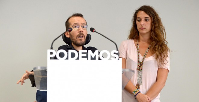 El secretario de Organización de Podemos, Pablo Echenique, y la secretaria de Participación, Noelia Vera.