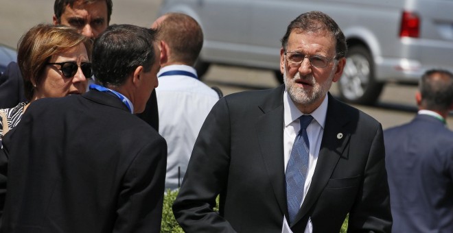 El presidente del Gobierno español, Mariano Rajoy, a su llegada a la reunión de líderes del Partido Popular Europeo (PPE), previa a la cumbre de la UE en Bruselas. EFE/Julien Warnand