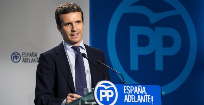 El vicesecretario general de Comunicación del Partido Popular, Pablo Casado, durante la rueda de prensa posterior a la reunión del Comité Ejecutivo del partido celebrada su sede nacional de la calle Génova. EFE/Santi Donaire