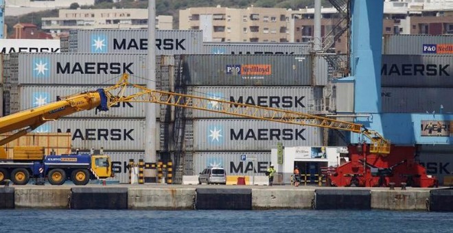 Contenedores del Puerto de Algeciras, donde la normalidad ha sido la norma. | EFE