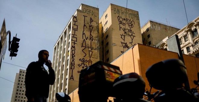 Pixaçoes en Sao Paulo. / NACHO DOCE (REUTERS)