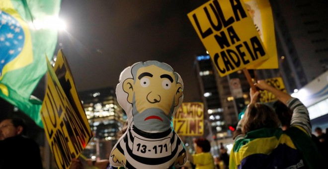 Protestas en Sao Paulo por la condena de Lula da Silva a 9 años y medio de cárcel /REUTERS