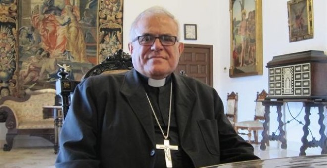 El obispo de Córdoba pide que las vacaciones 'sean tiempo de provecho y no de desenfreno'